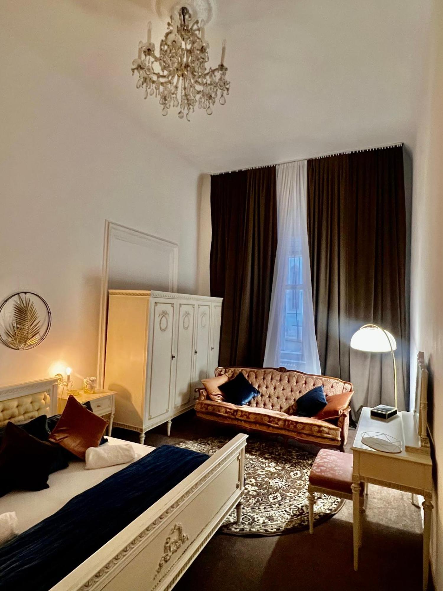 Csaky Palace Bratislava 1アパートメント エクステリア 写真